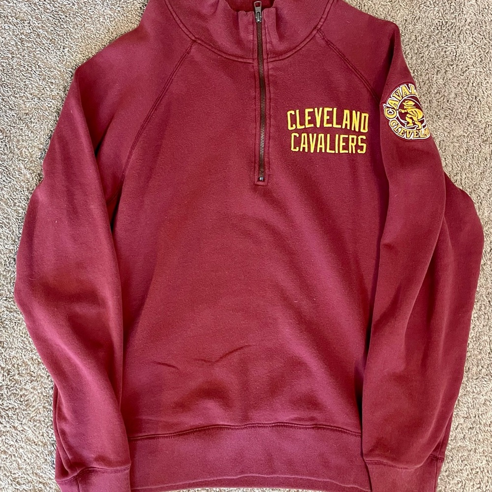 Cleveland Cavaliers 47 Red and Yellow Zip Up Sweater size XL